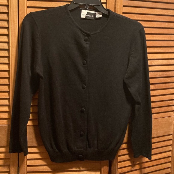 Vintage New Concept Cardigan w/Removable Collar - Picture 2 of 12